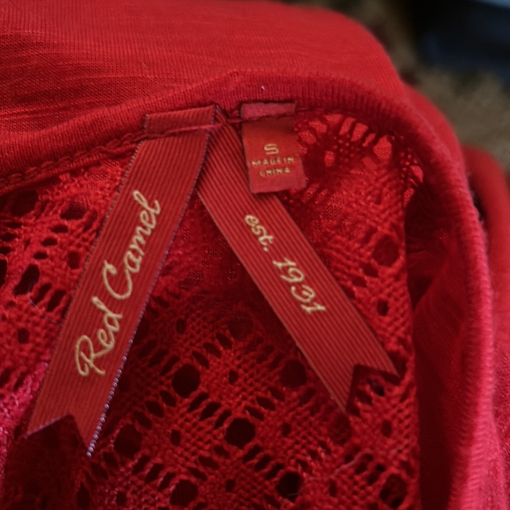 Red Camel red top - Picture 3 of 3